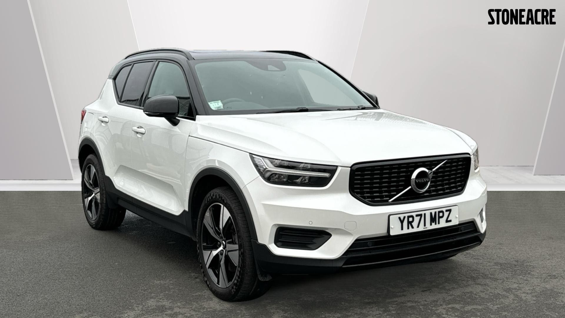 Volvo XC40 Image 1