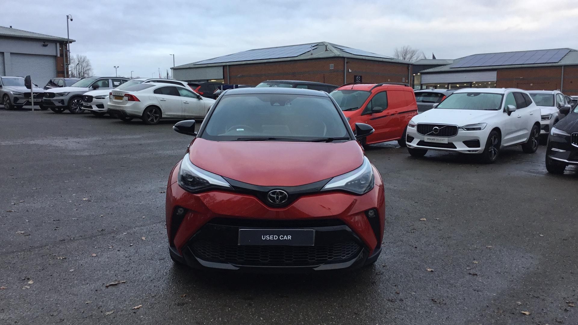 Toyota C-HR Image 12