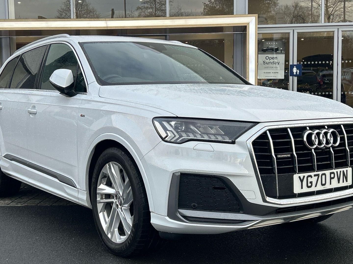 Audi Q7 Image 1