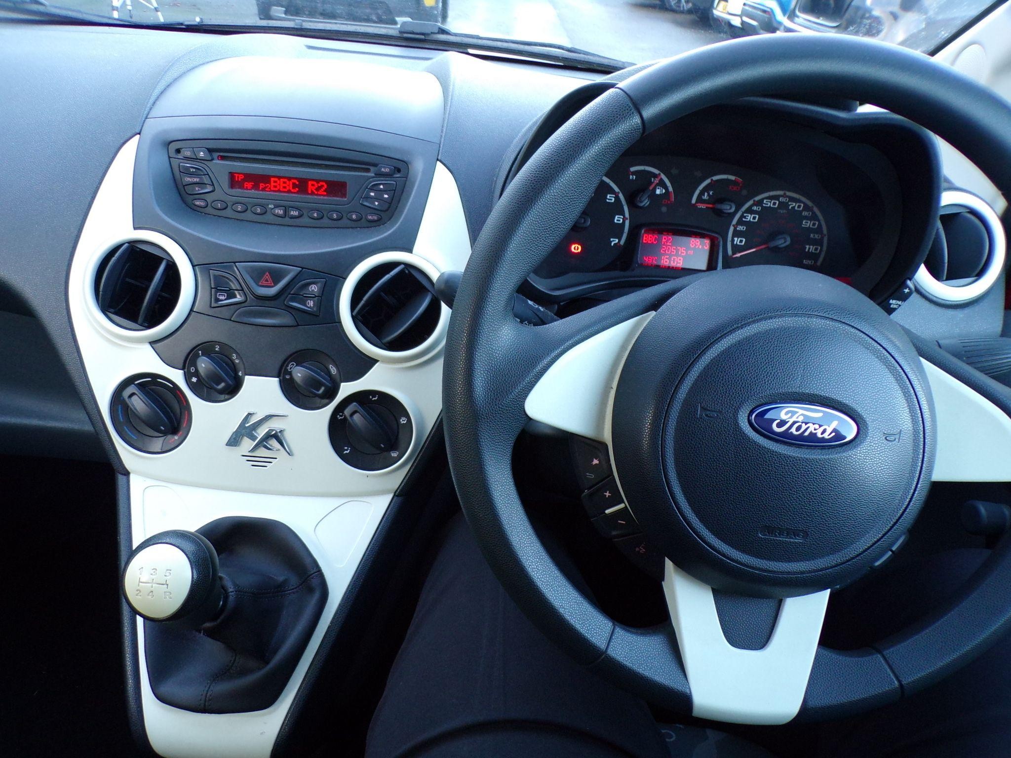 Ford KA Image 18