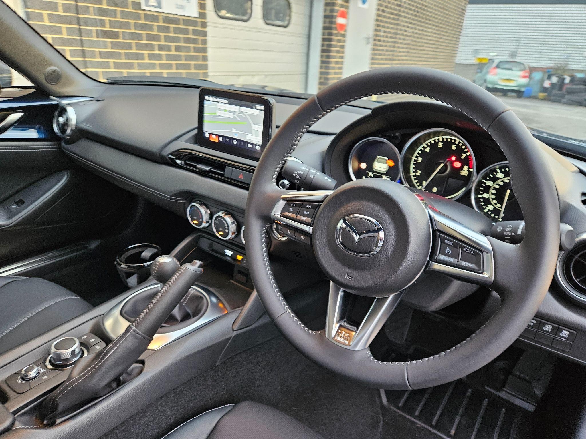 Mazda MX-5 Image 11