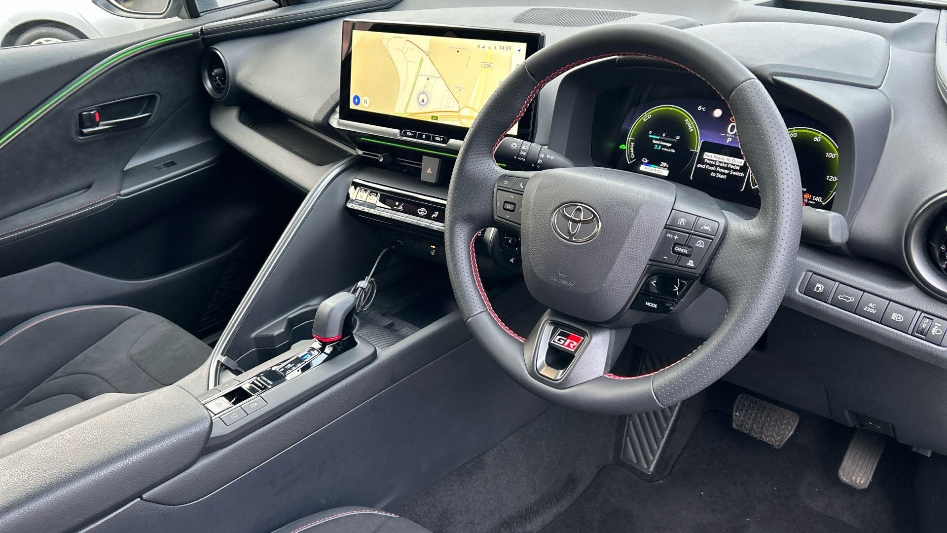 Toyota C-HR Image 12