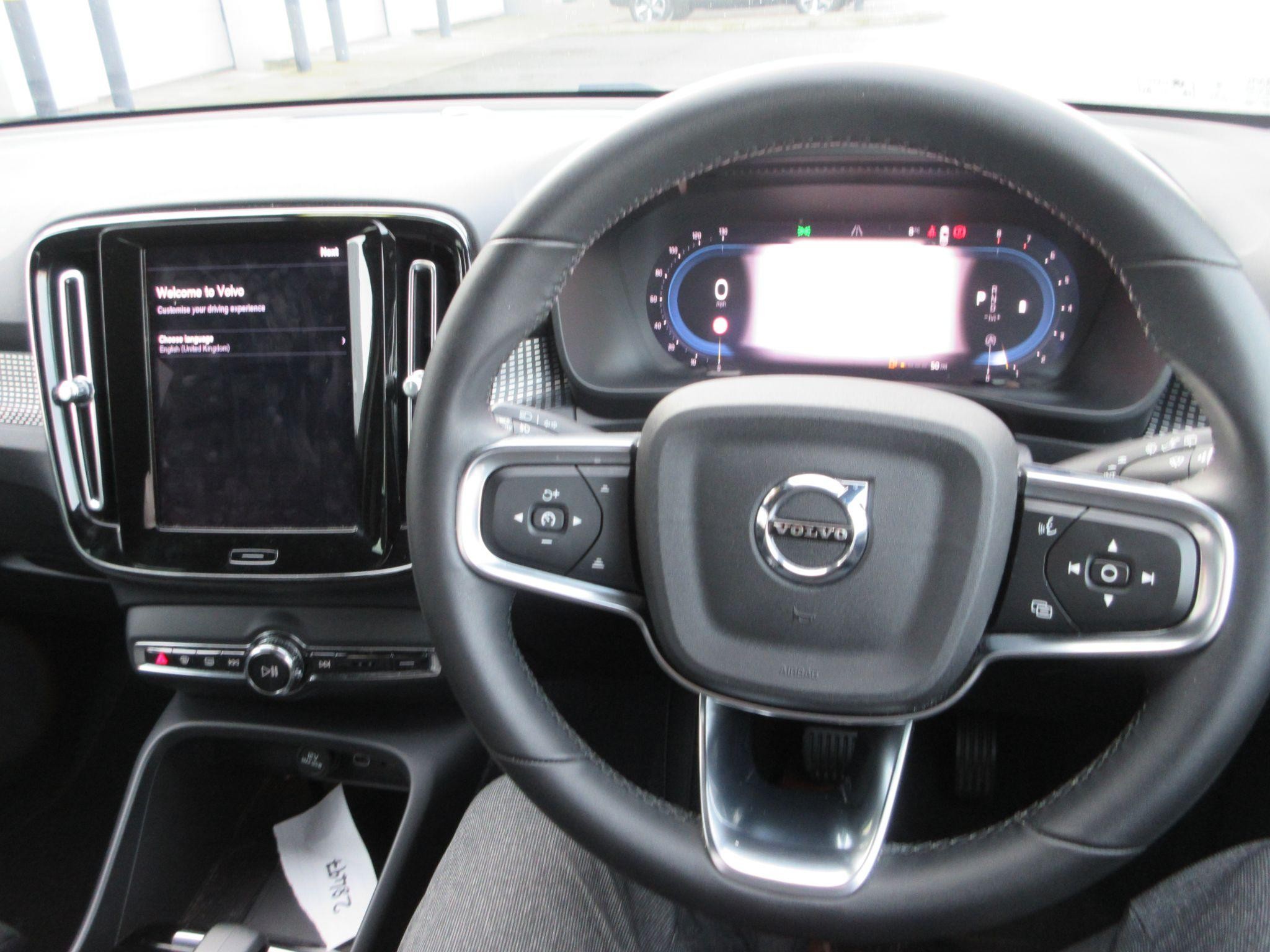 Volvo XC40 Image 17