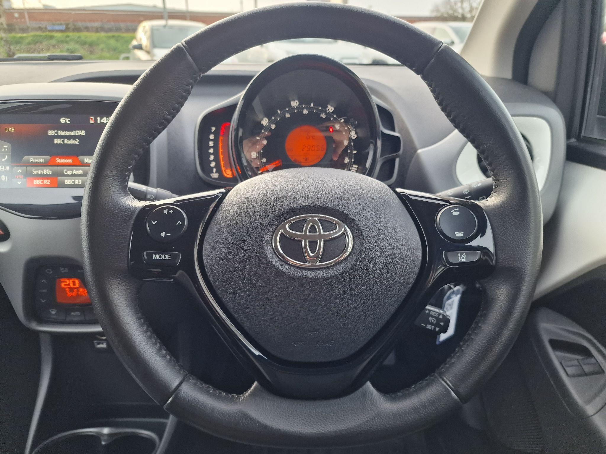 Toyota Aygo Image 10