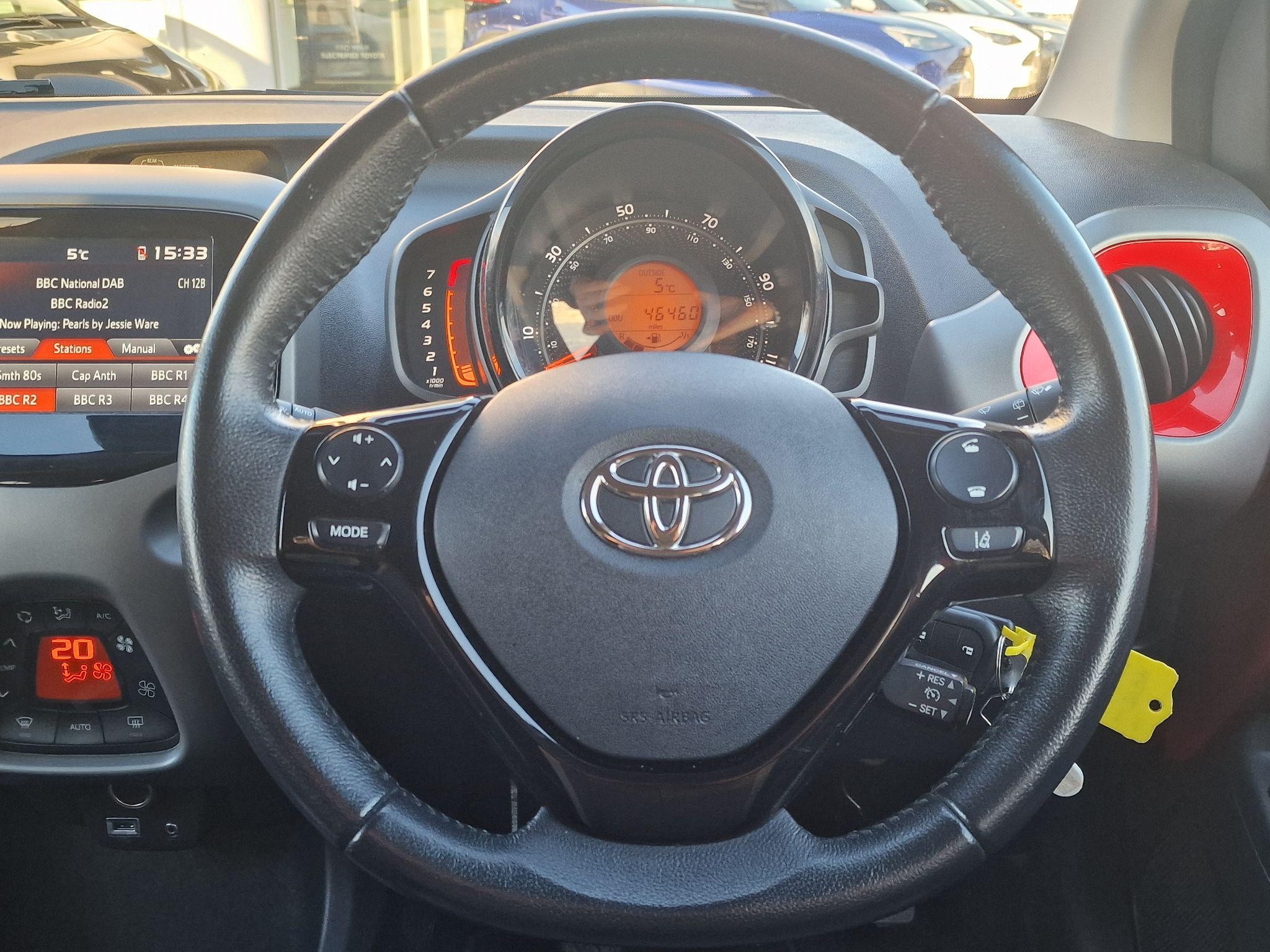 Toyota Aygo Image 10