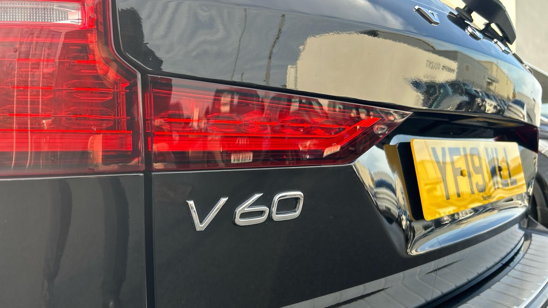 Volvo V60 Image 38