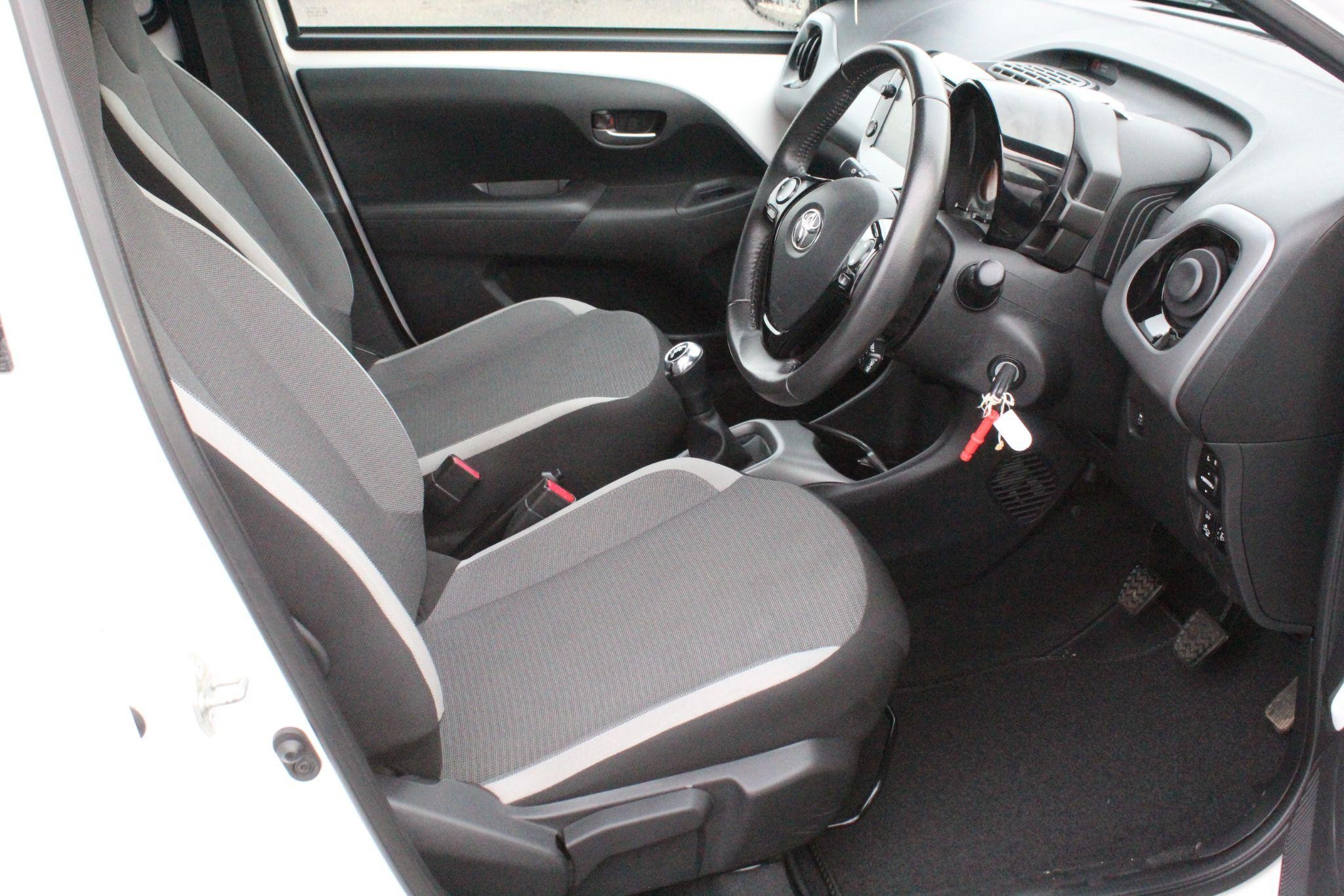 Toyota Aygo Image 11