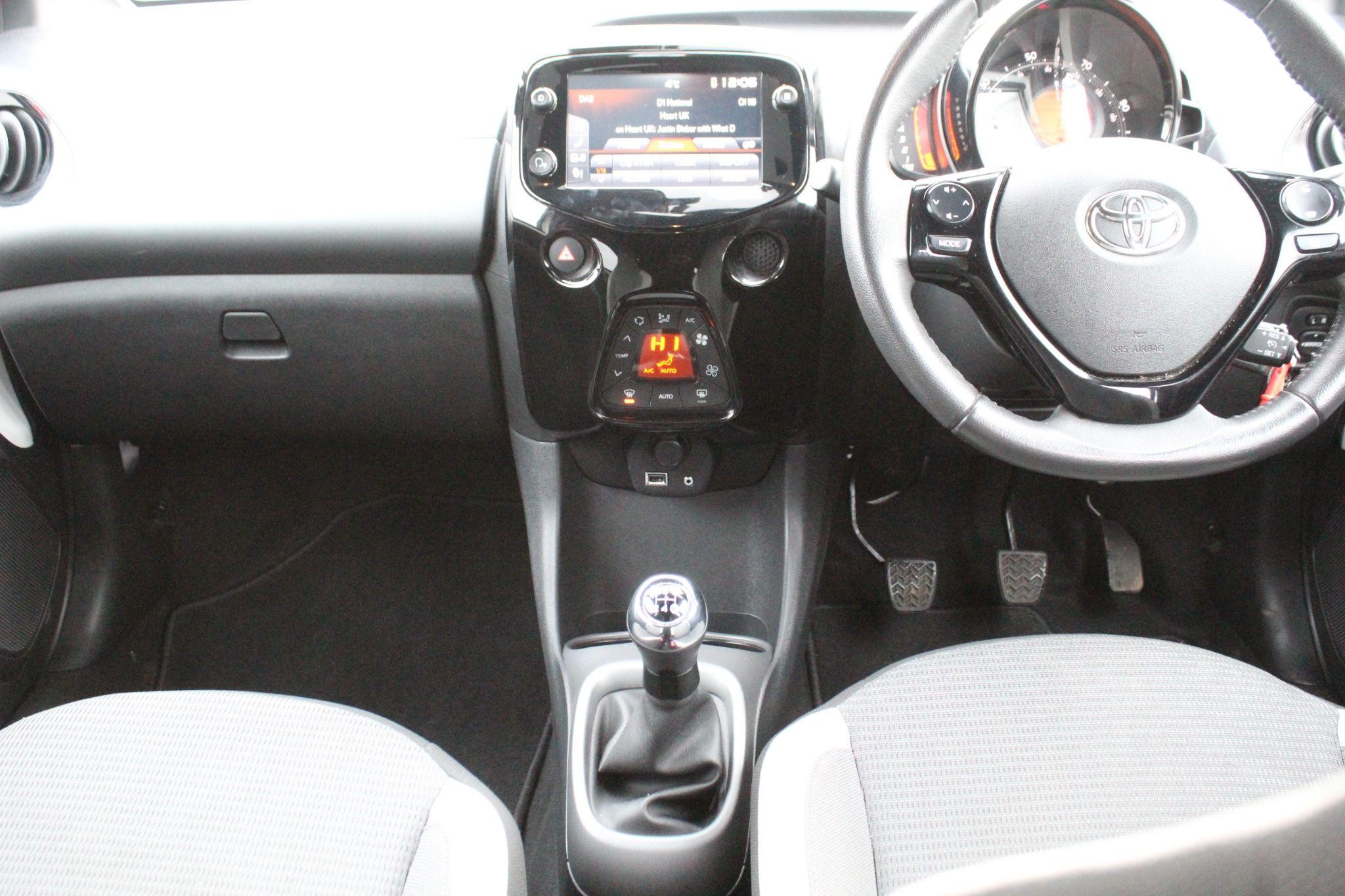 Toyota Aygo Image 21