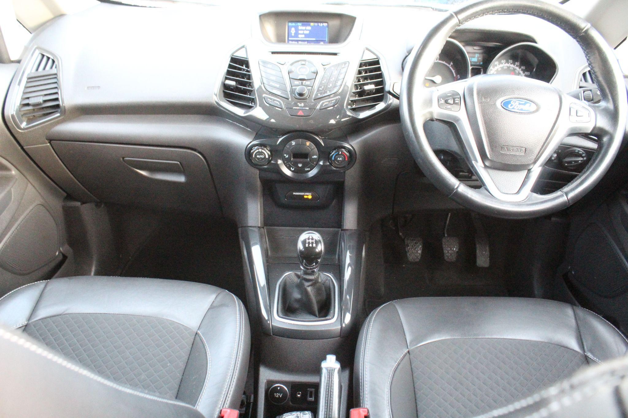 Ford EcoSport Image 12