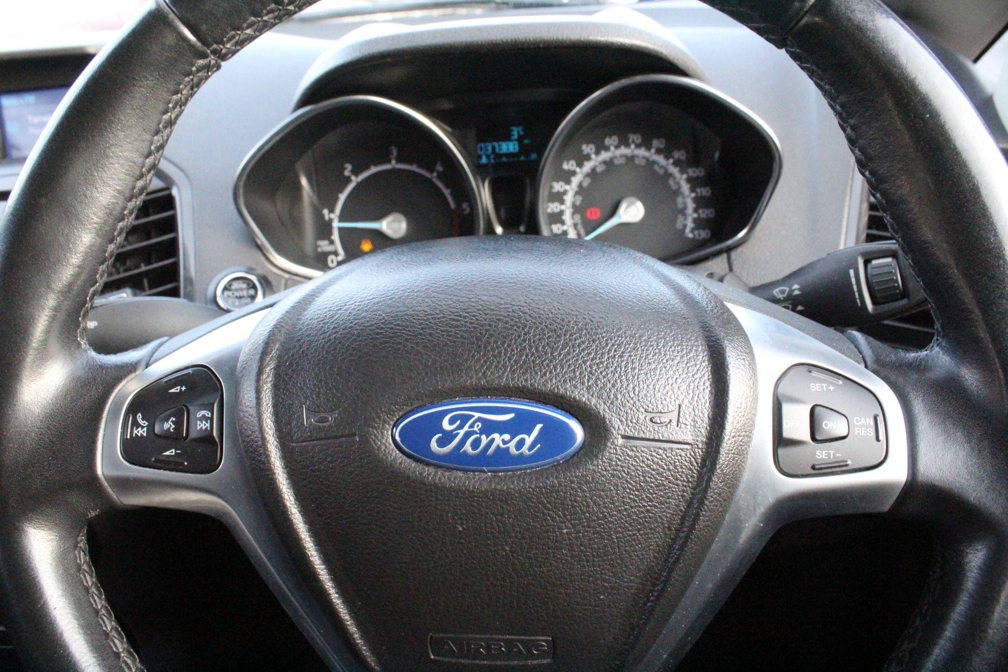 Ford EcoSport Image 15