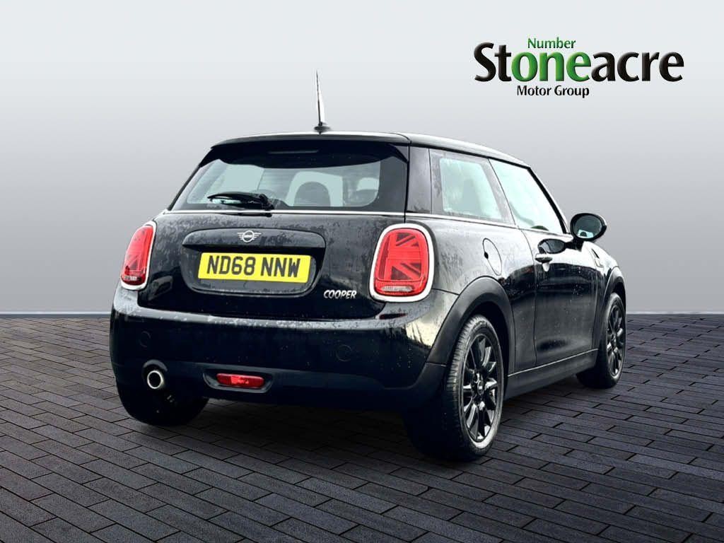 MINI Hatch Image 3