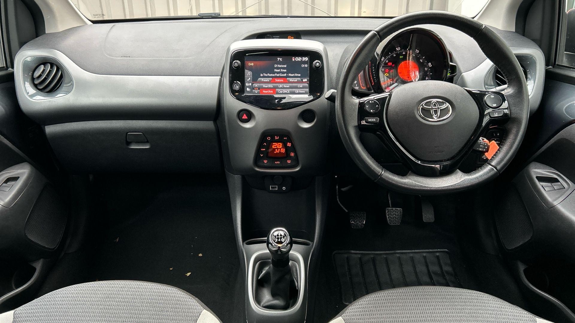 Toyota Aygo Image 11