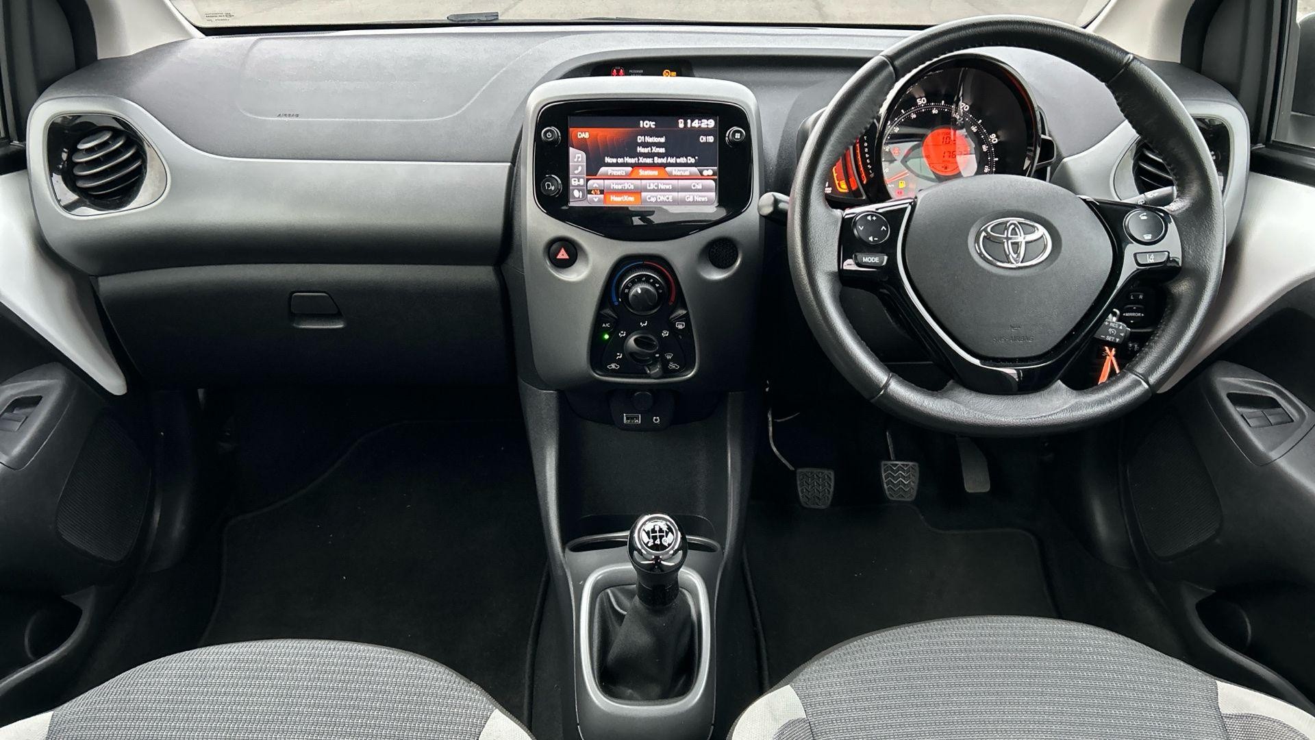 Toyota Aygo Image 9