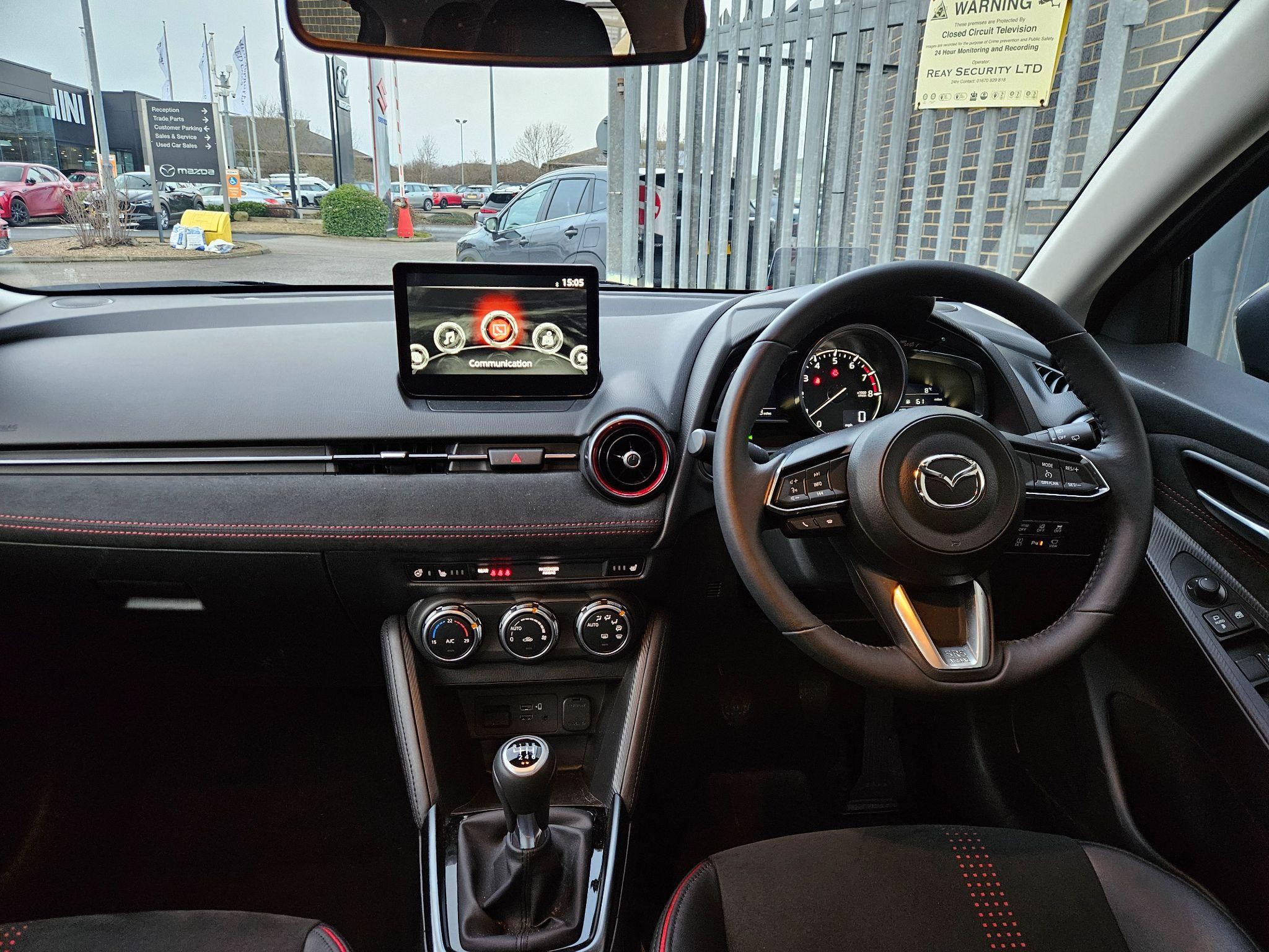 Mazda2 Image 12