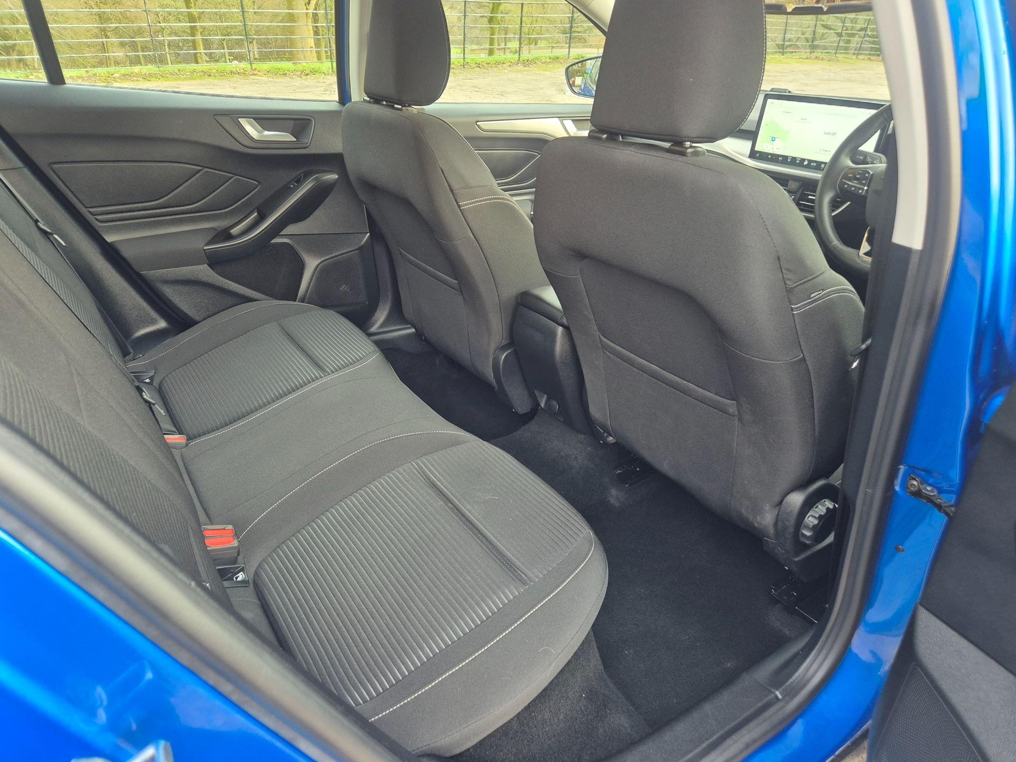 Ford Focus Image 19