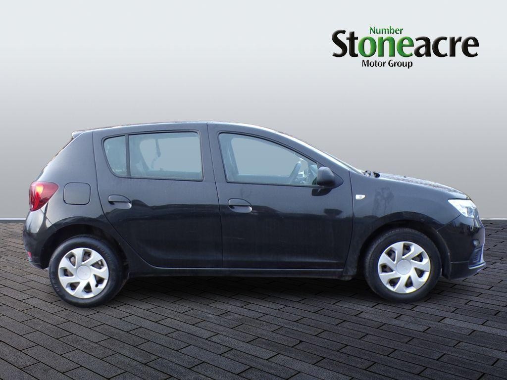 Dacia Sandero Image 2