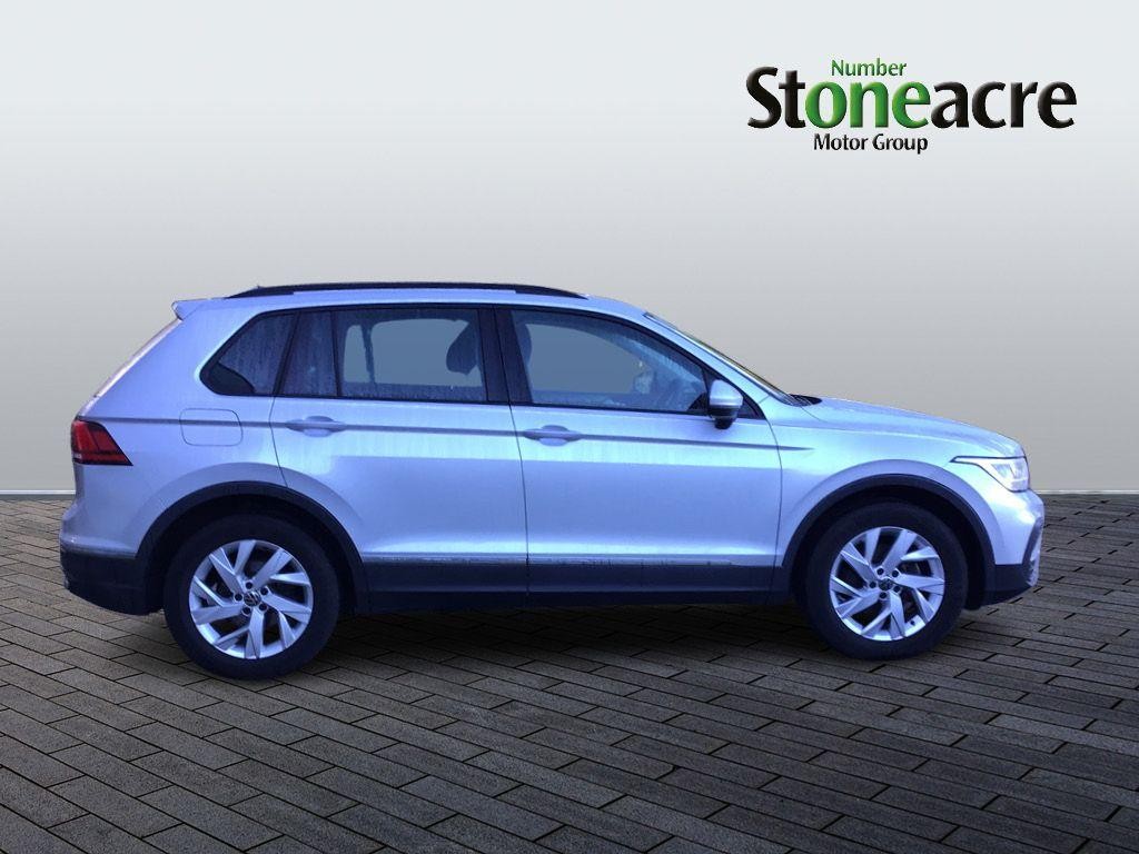 Volkswagen Tiguan Image 2