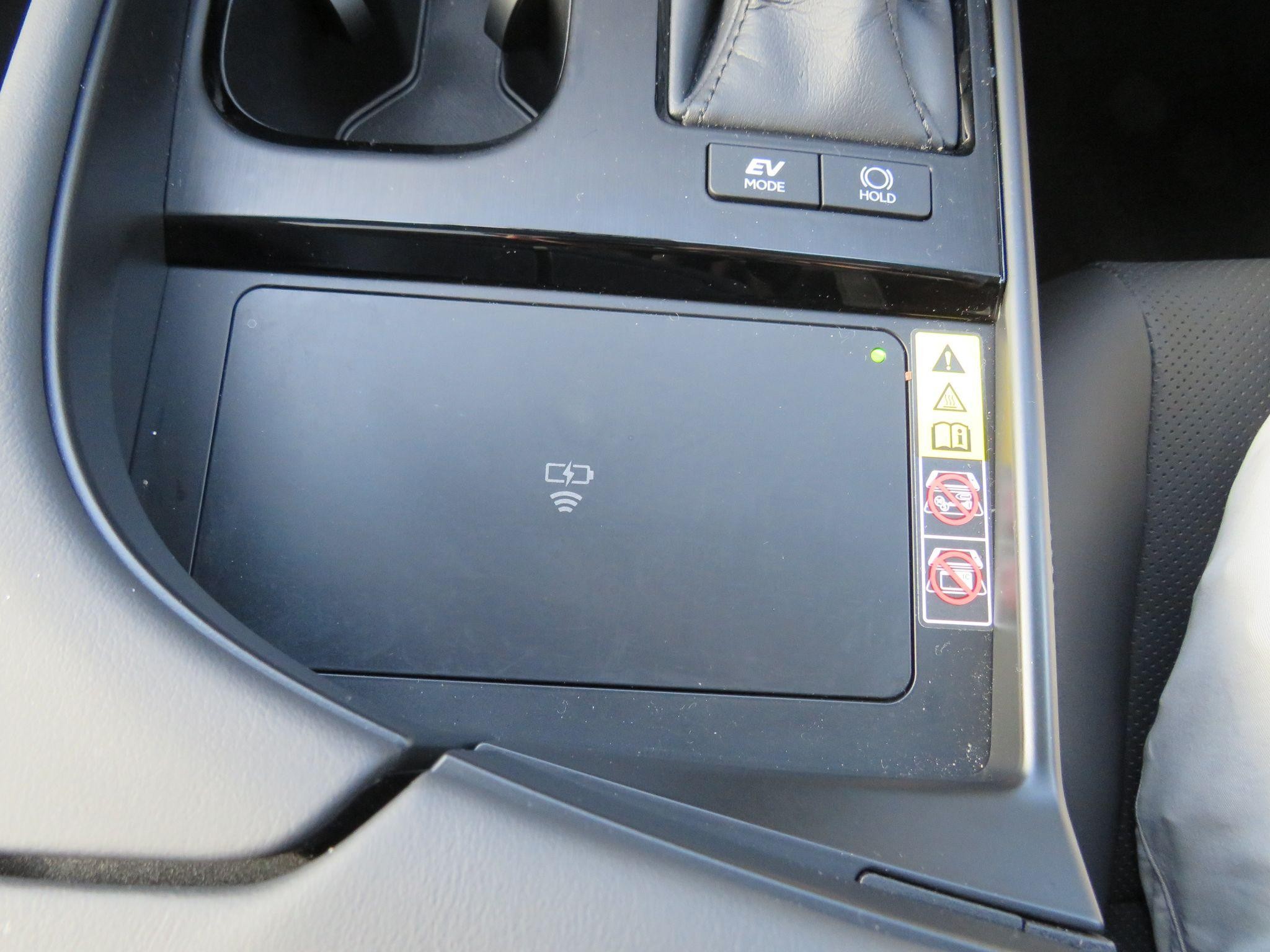 Lexus ES Image 37