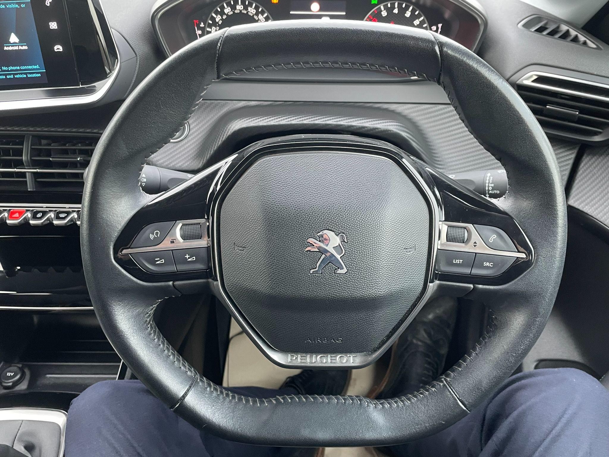 Peugeot 208 Image 22