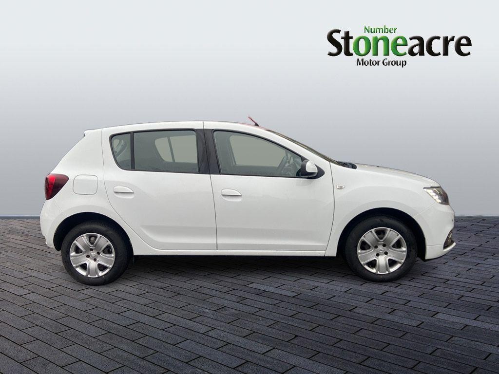 Dacia Sandero Image 2