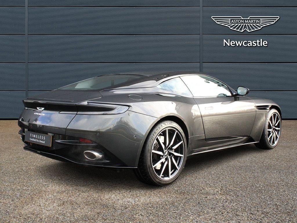 Aston Martin DB11 Image 25