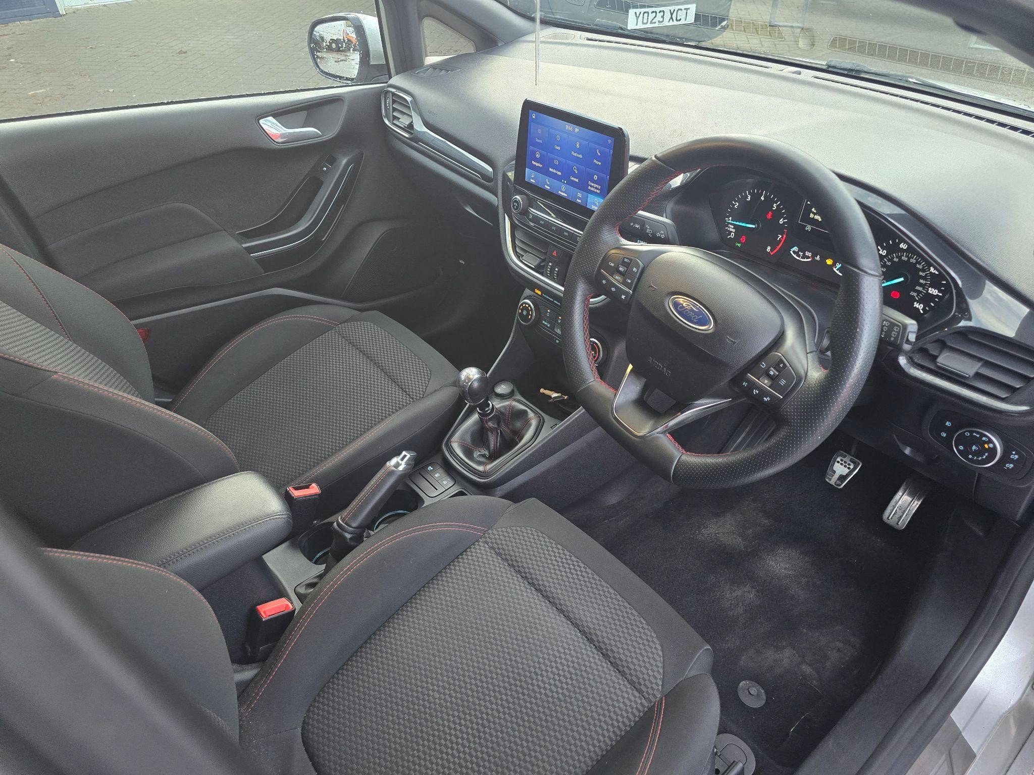 Ford Fiesta Image 11