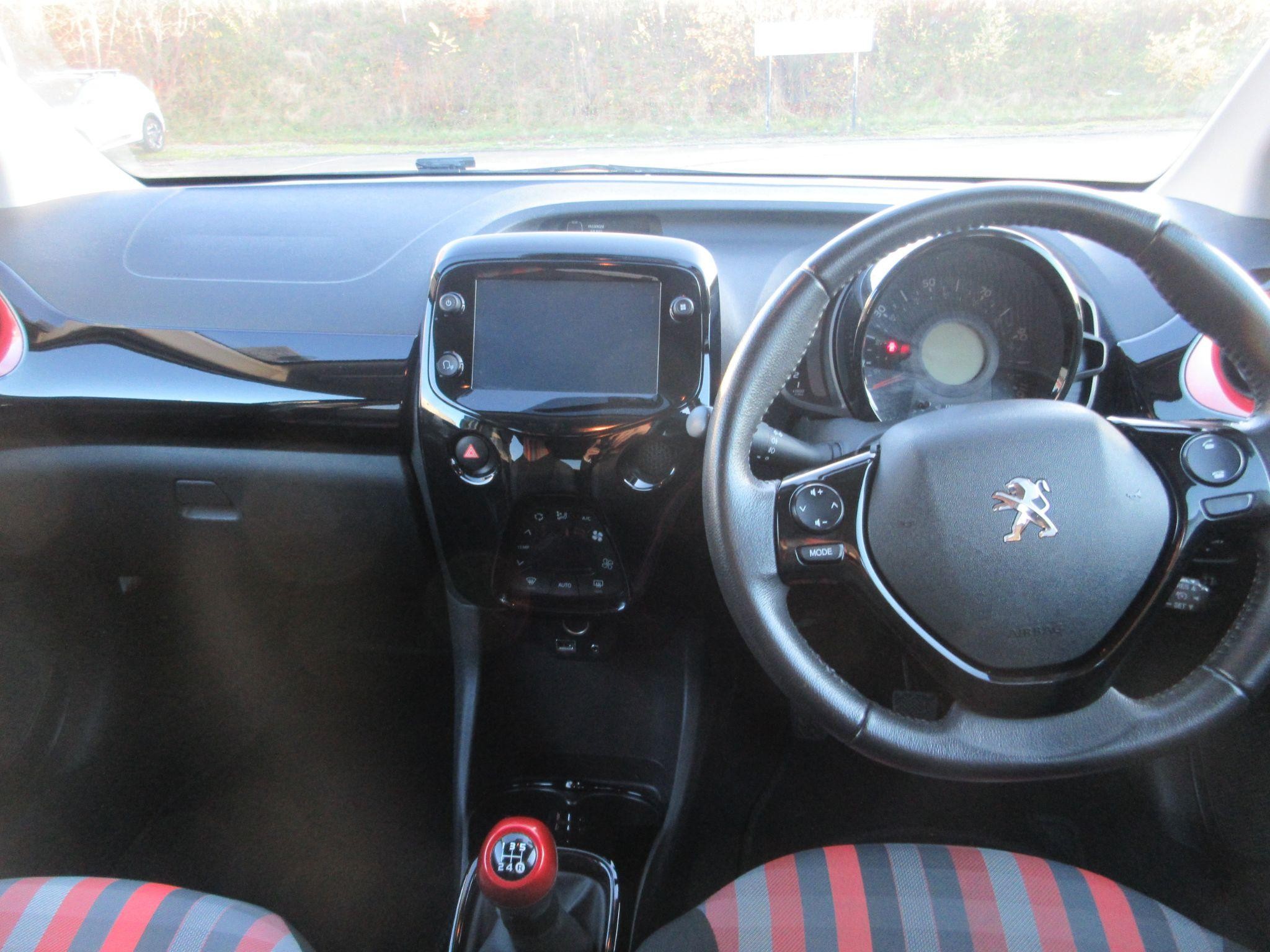 Peugeot 108 Image 14