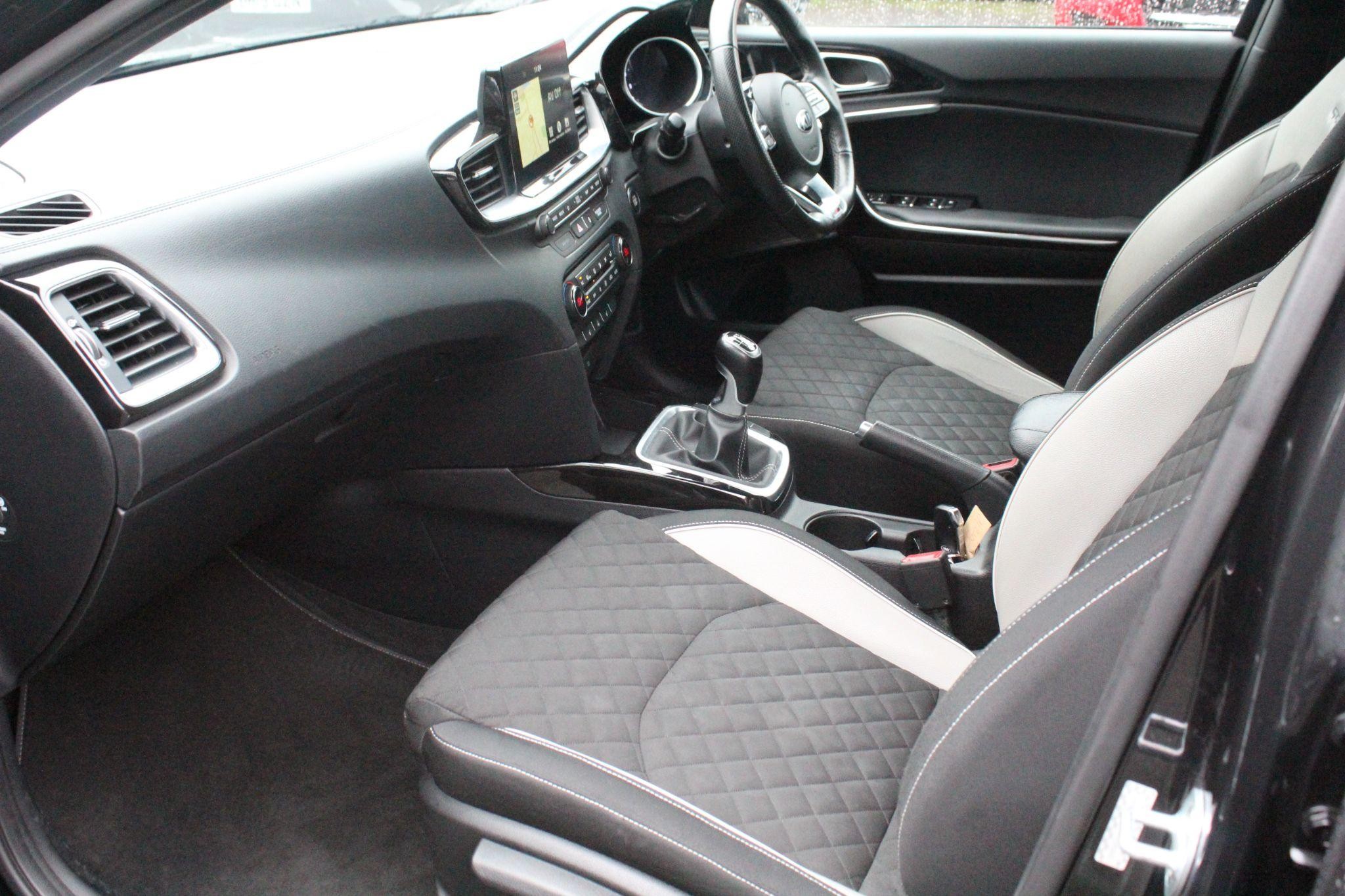 Kia Ceed Image 15