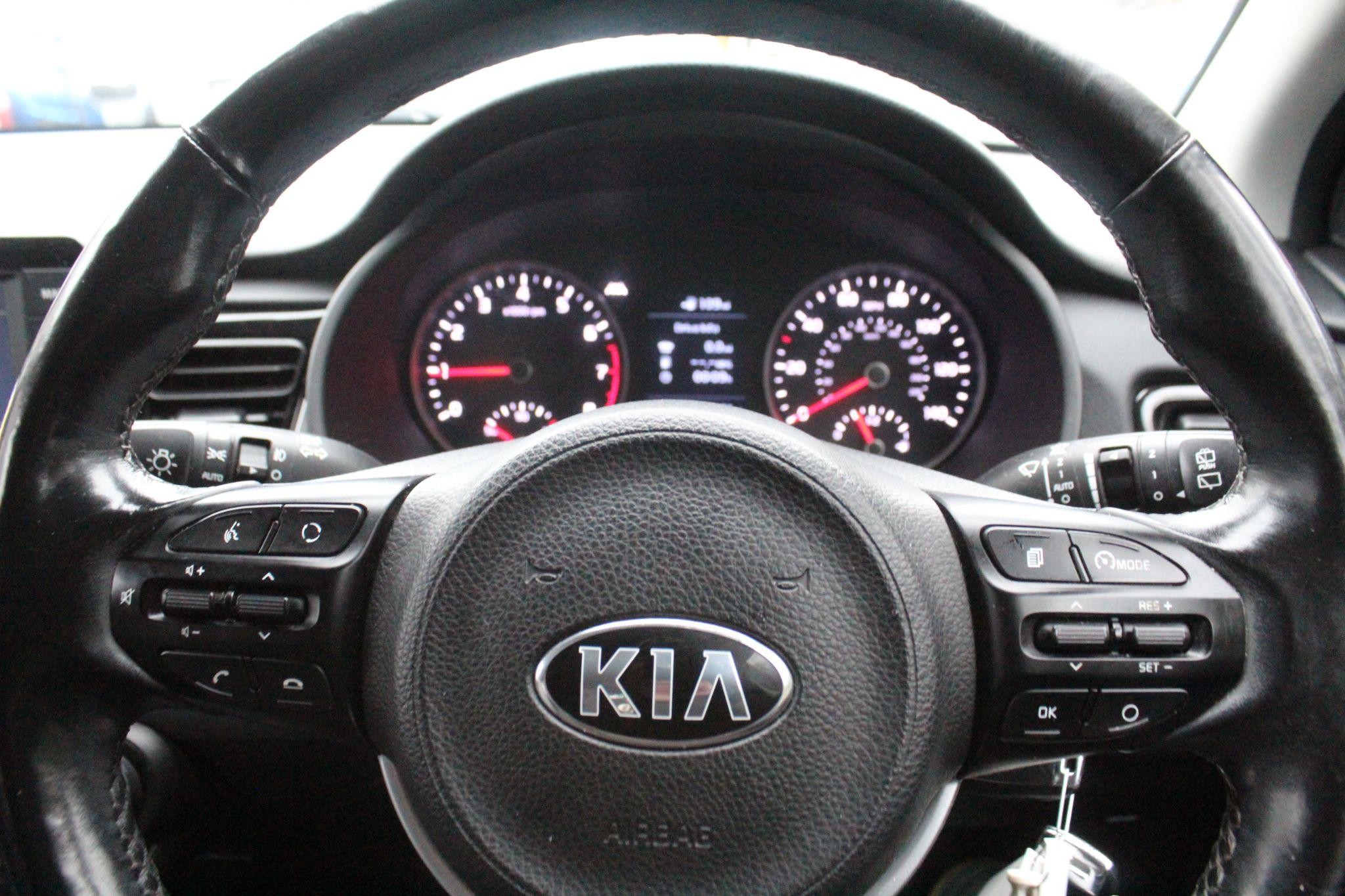 Kia Rio Image 17