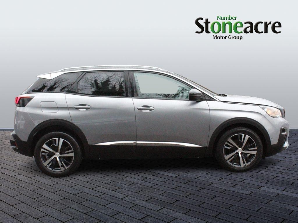 Peugeot 3008 Image 2