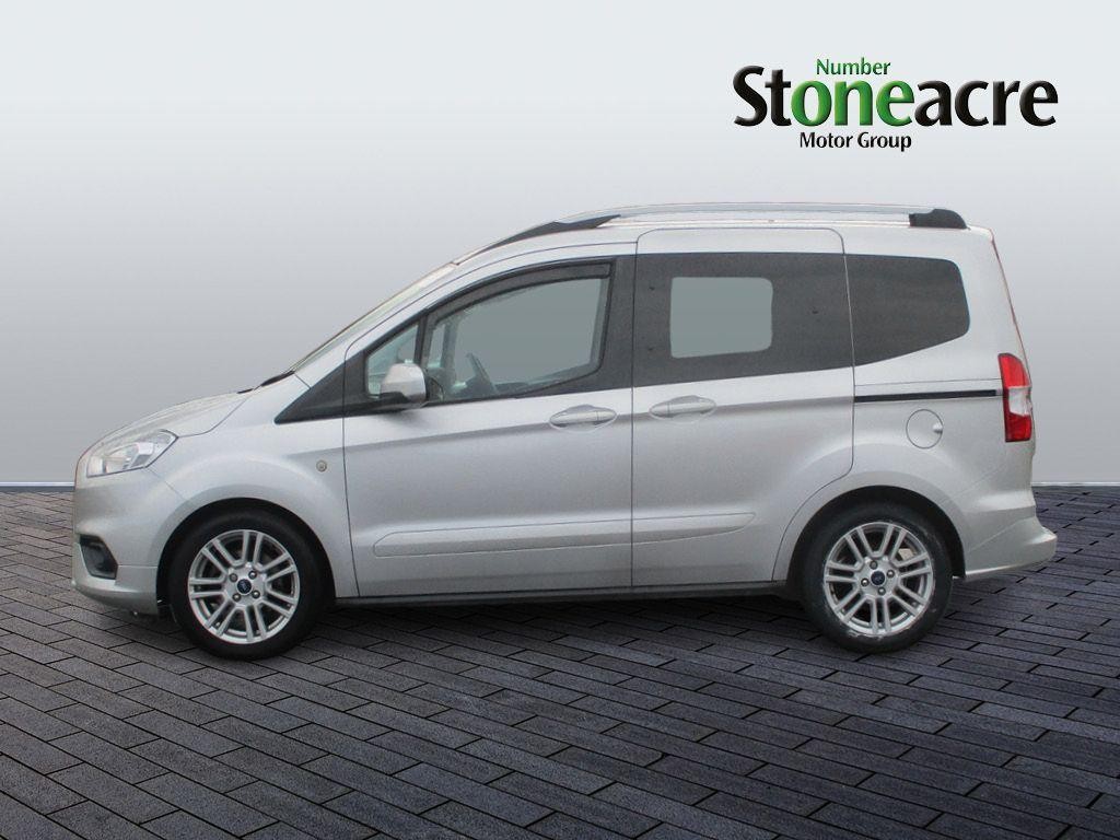 Ford Tourneo Courier Image 6