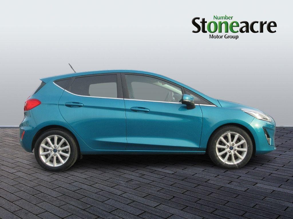 Ford Fiesta Image 2