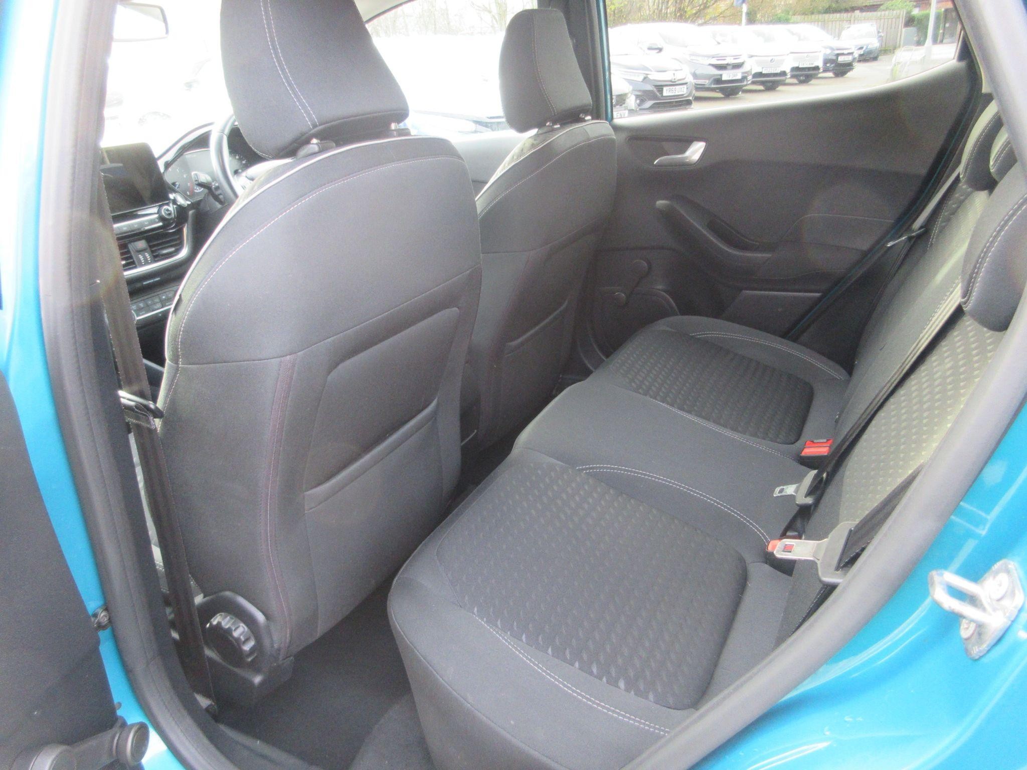 Ford Fiesta Image 15