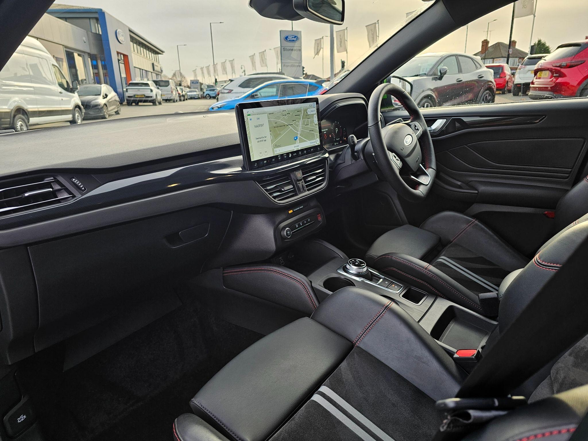 Ford Focus Image 13