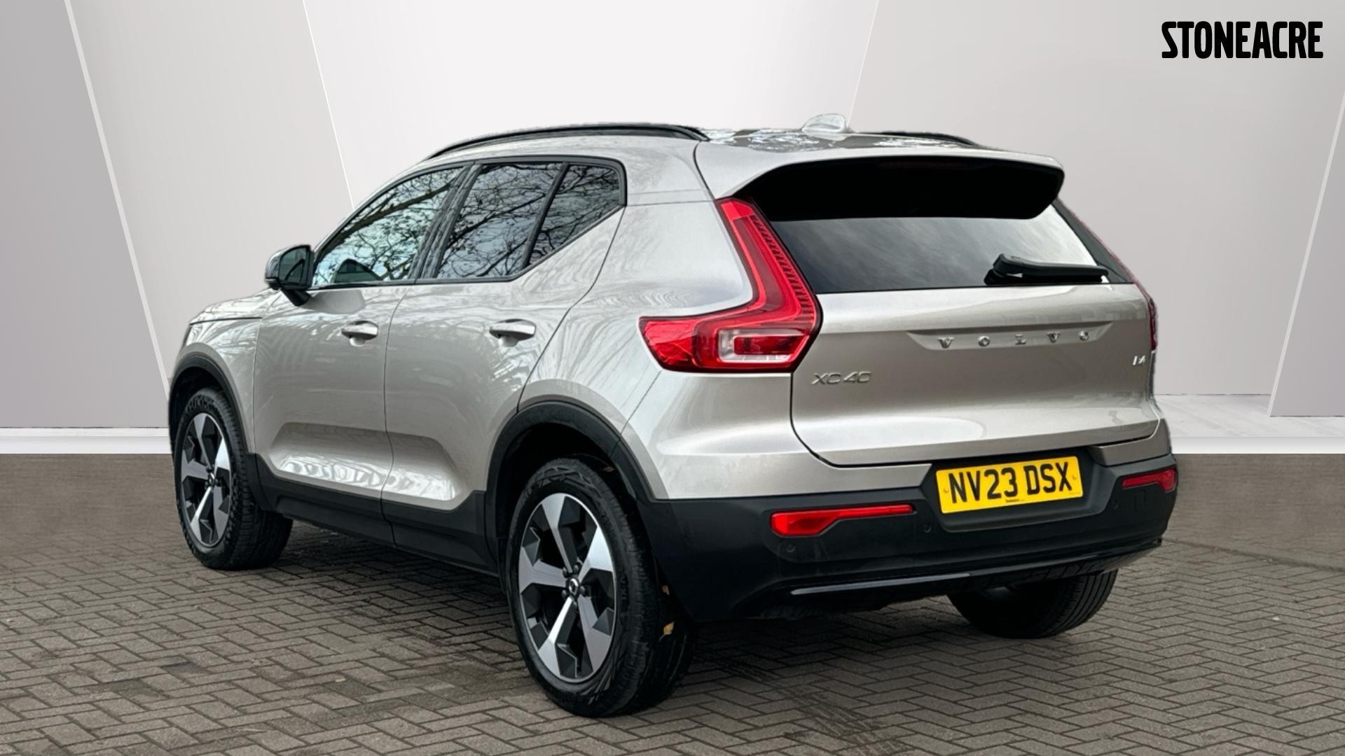 Volvo XC40 Image 2