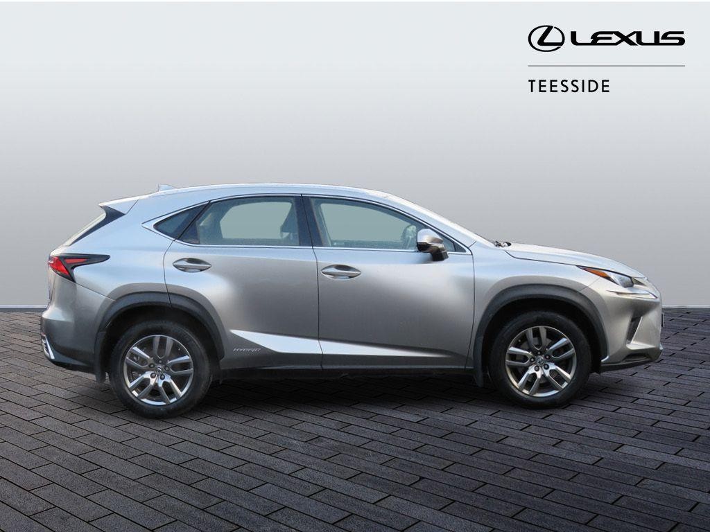 Lexus NX Image 4