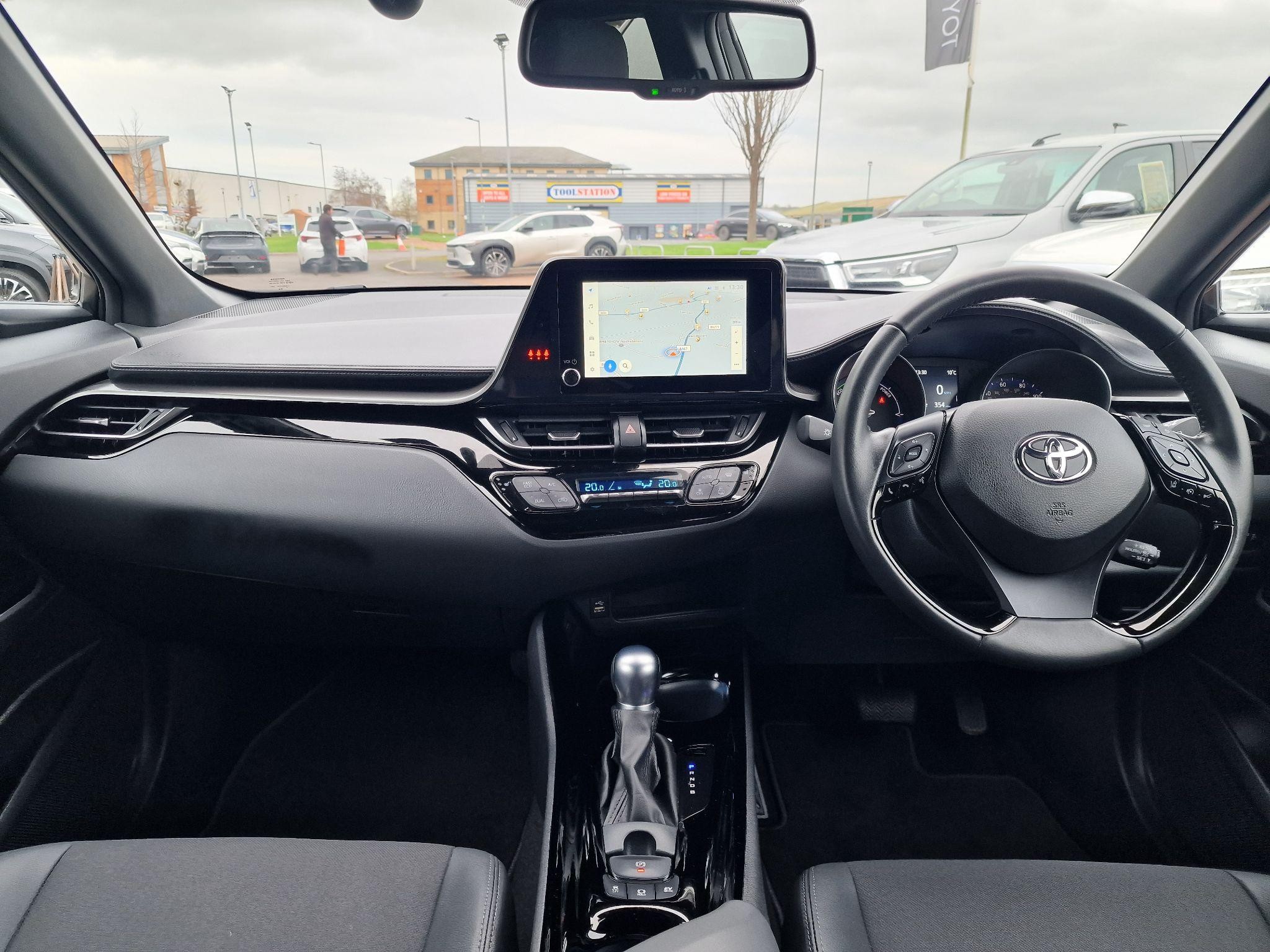 Toyota C-HR Image 7