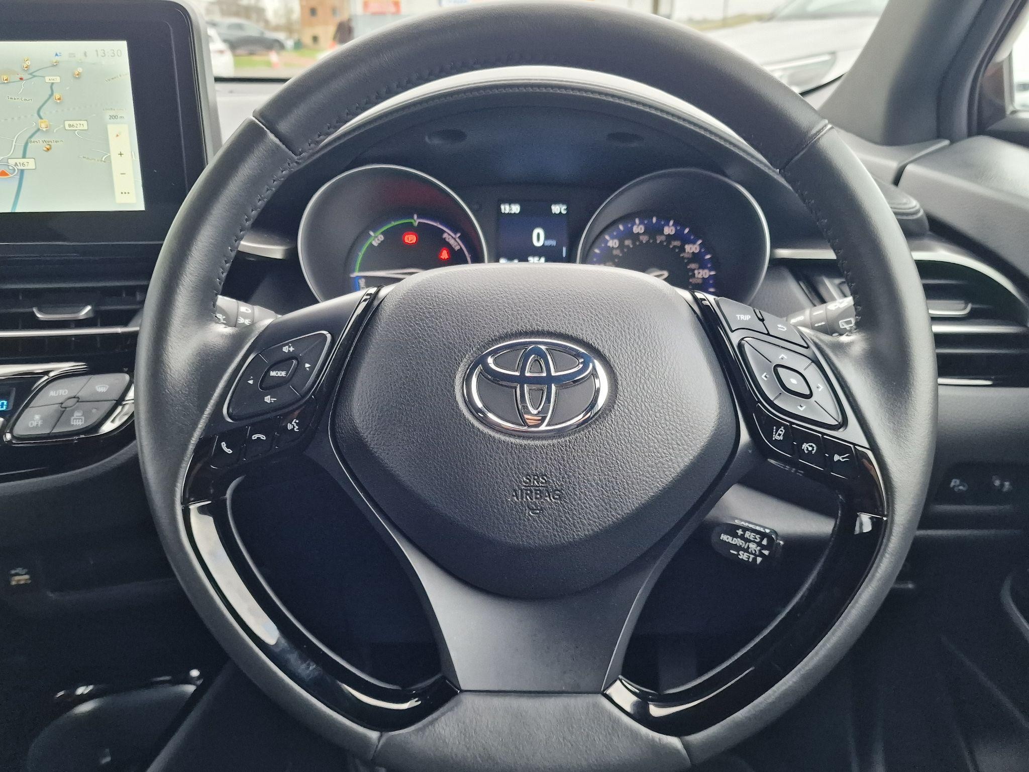 Toyota C-HR Image 10