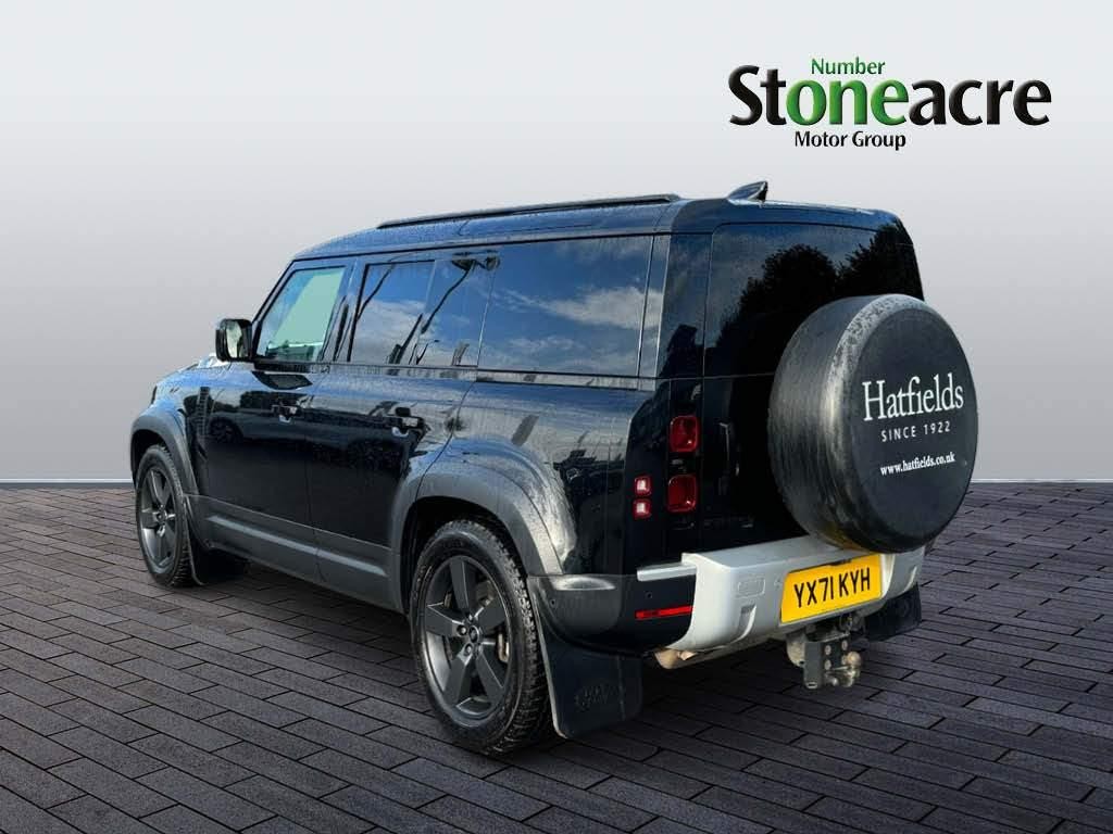 Land Rover Defender 110 Image 5