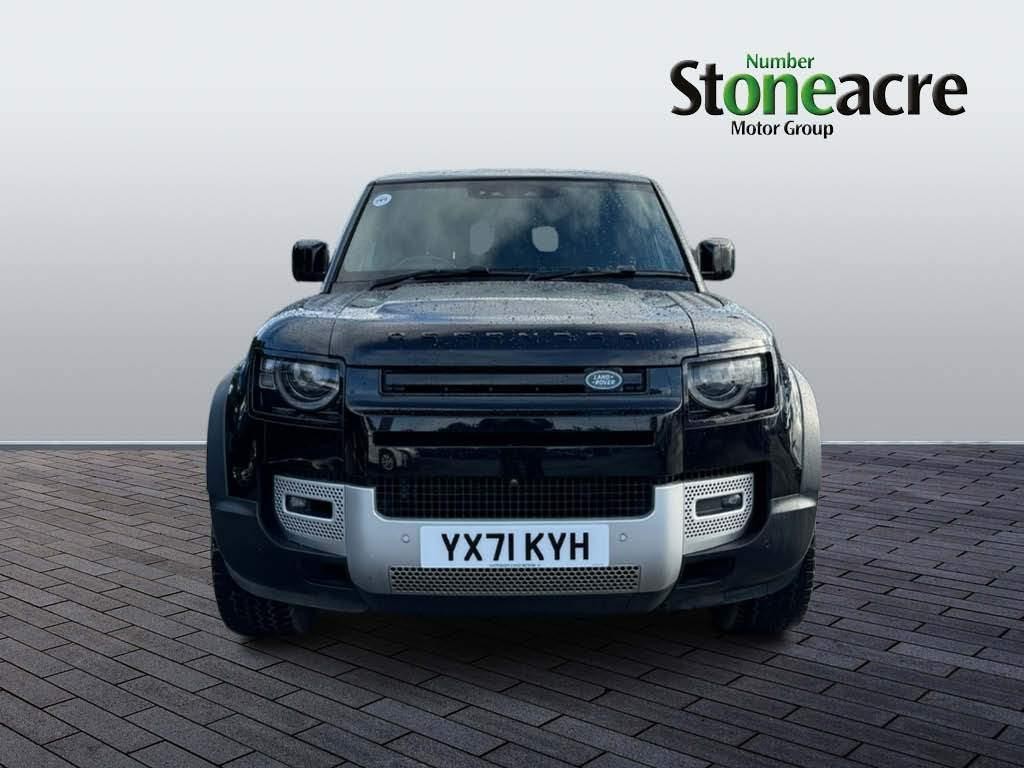 Land Rover Defender 110 Image 8