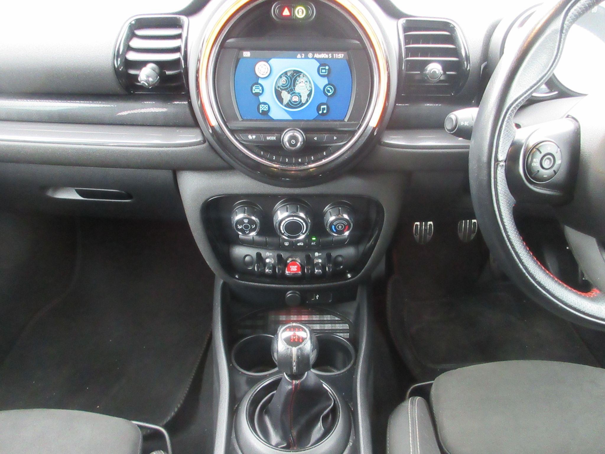 MINI Clubman Image 13