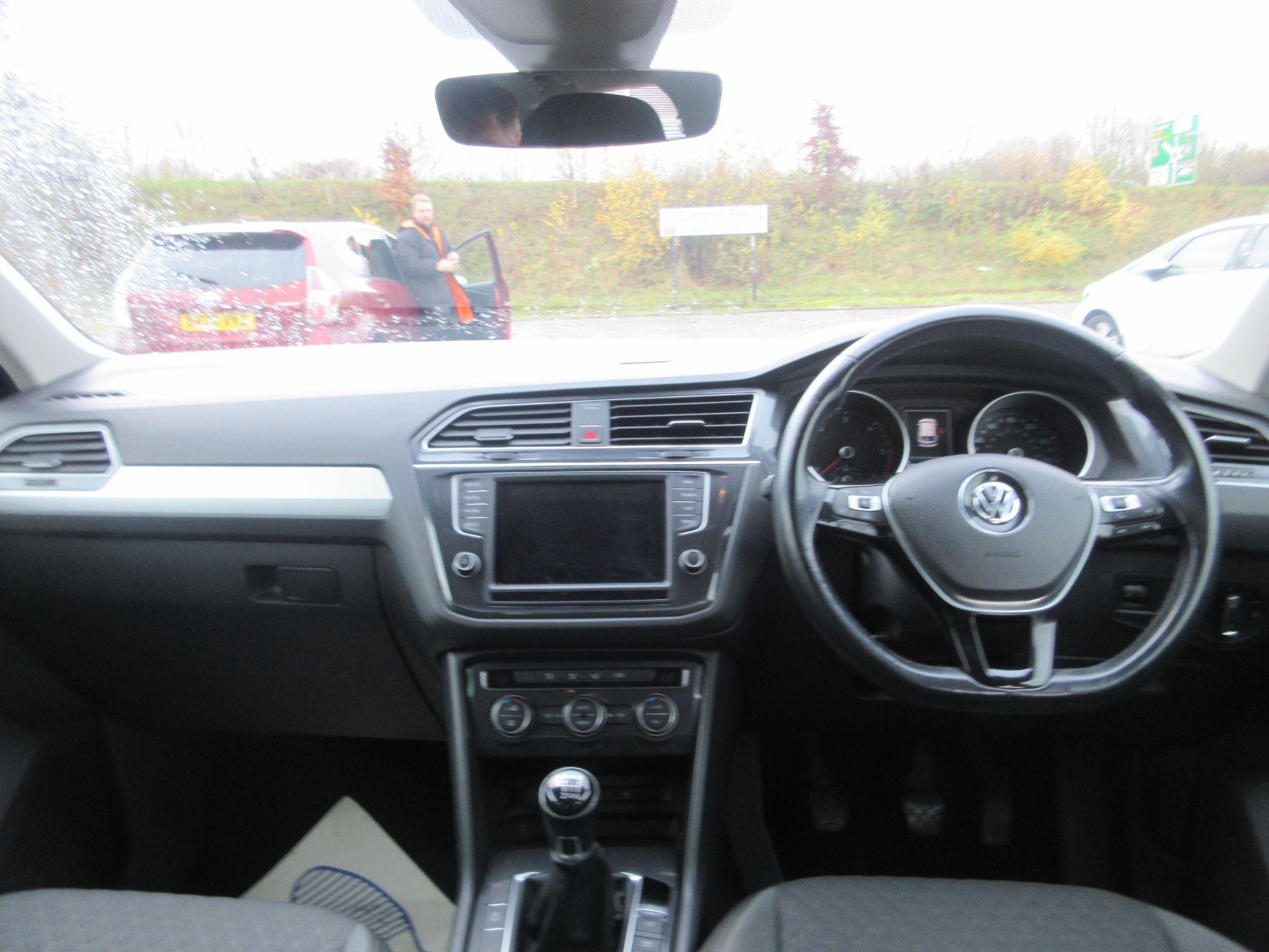 Volkswagen Tiguan Image 18