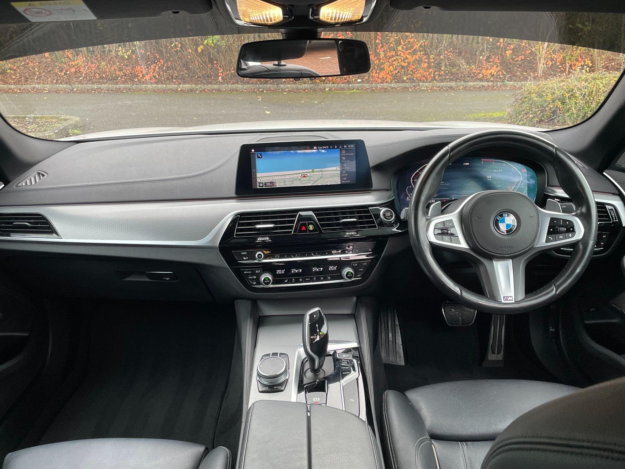 BMW 5 Series Image 22