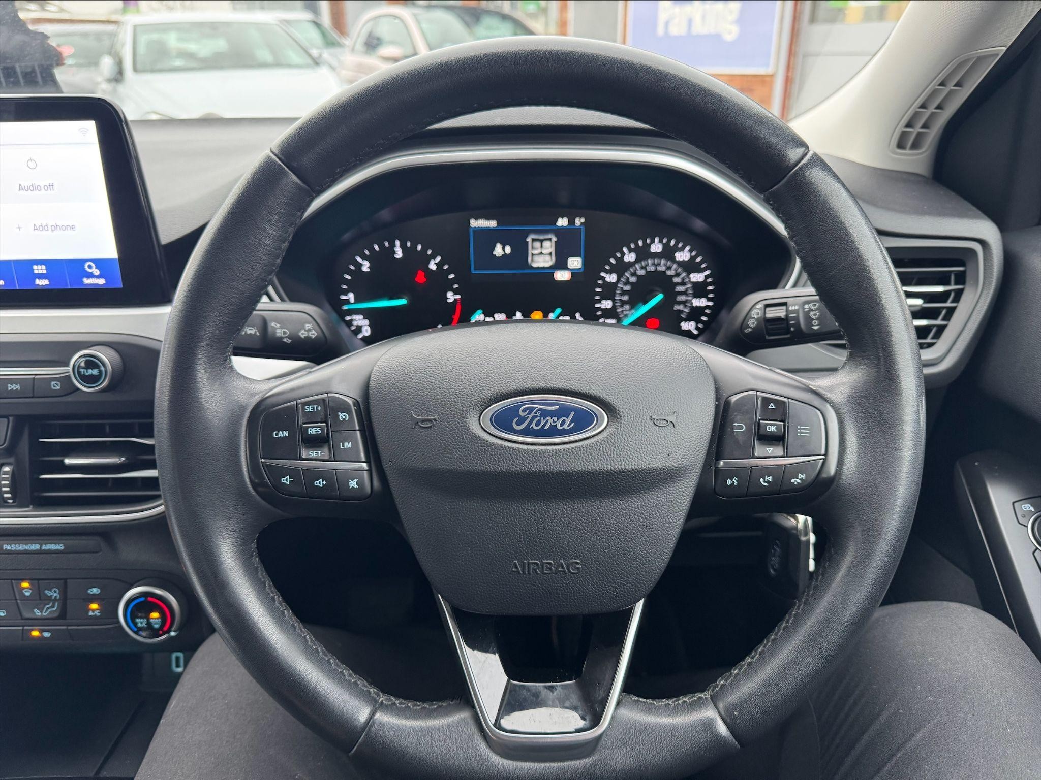 Ford Focus Image 16