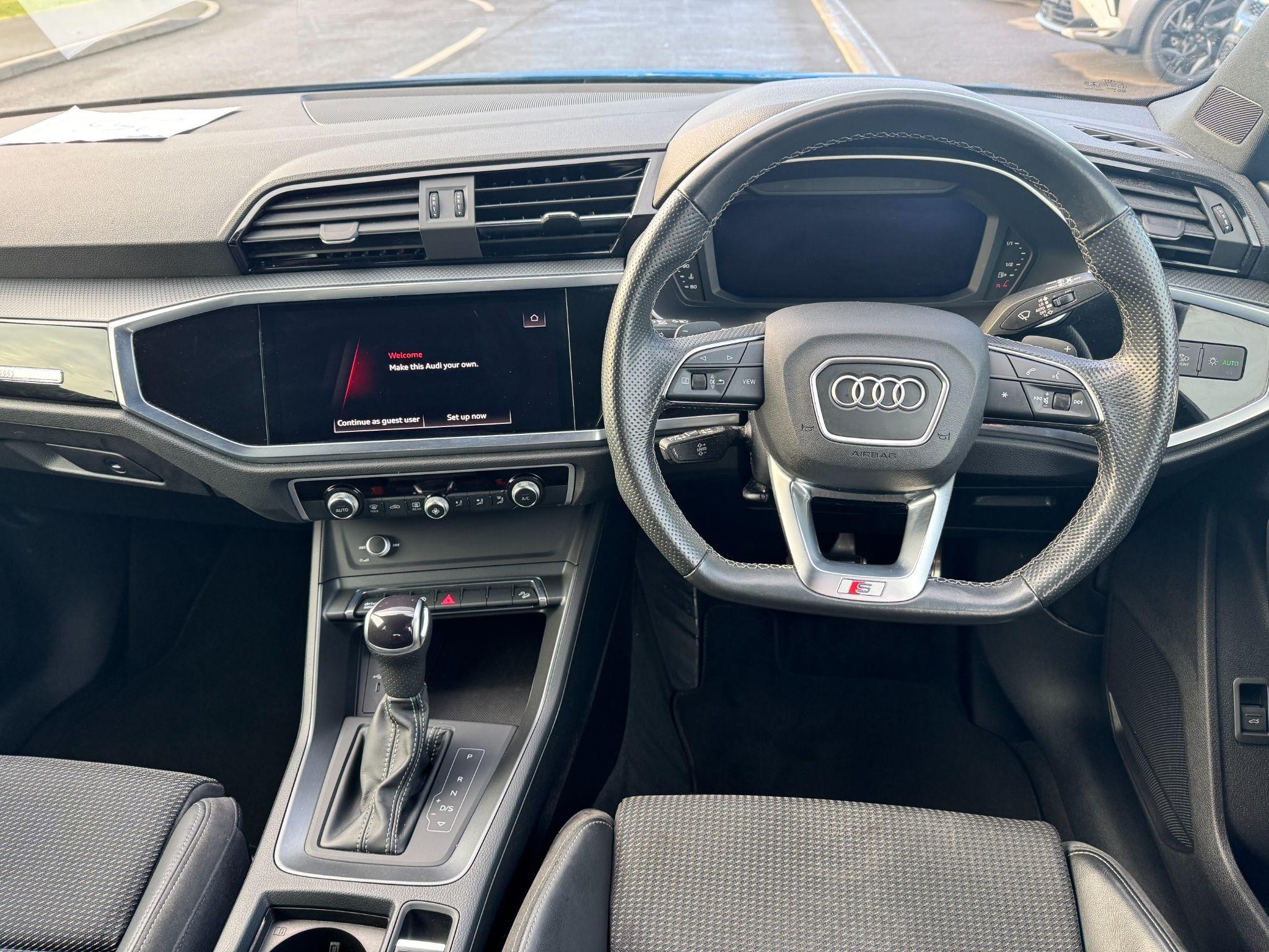 Audi Q3 Image 15