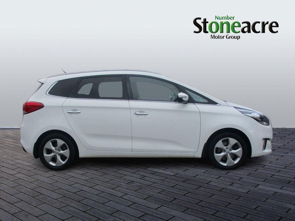 Kia Carens Image 7