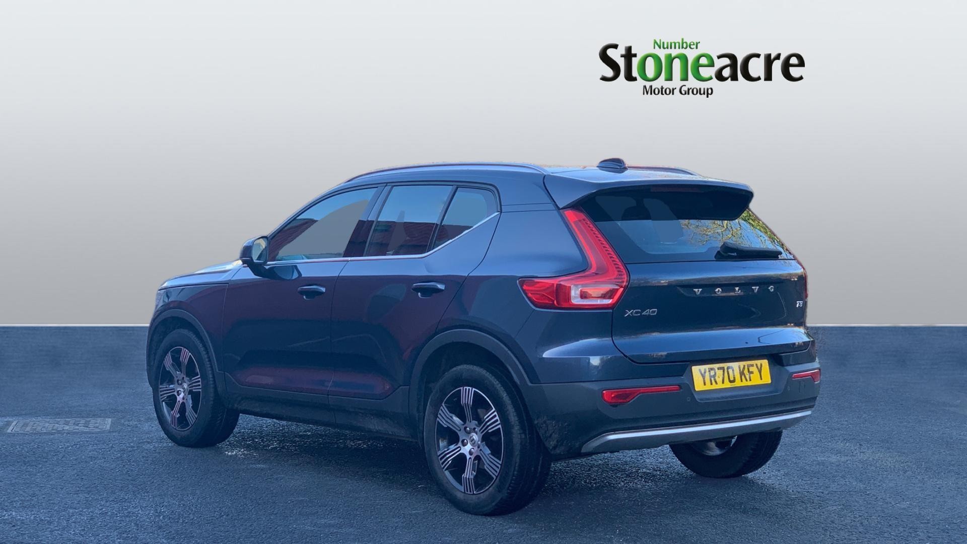 Volvo XC40 Image 2