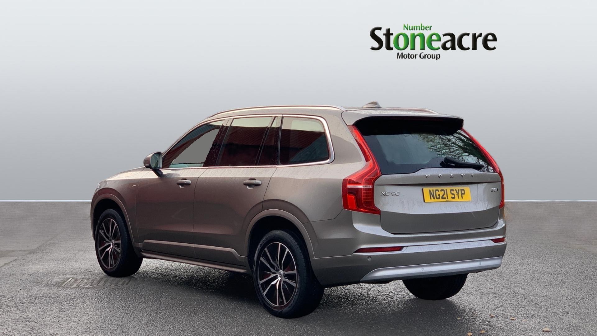 Volvo XC90 Image 2