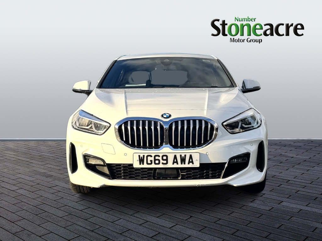 BMW 1 Series Image 8