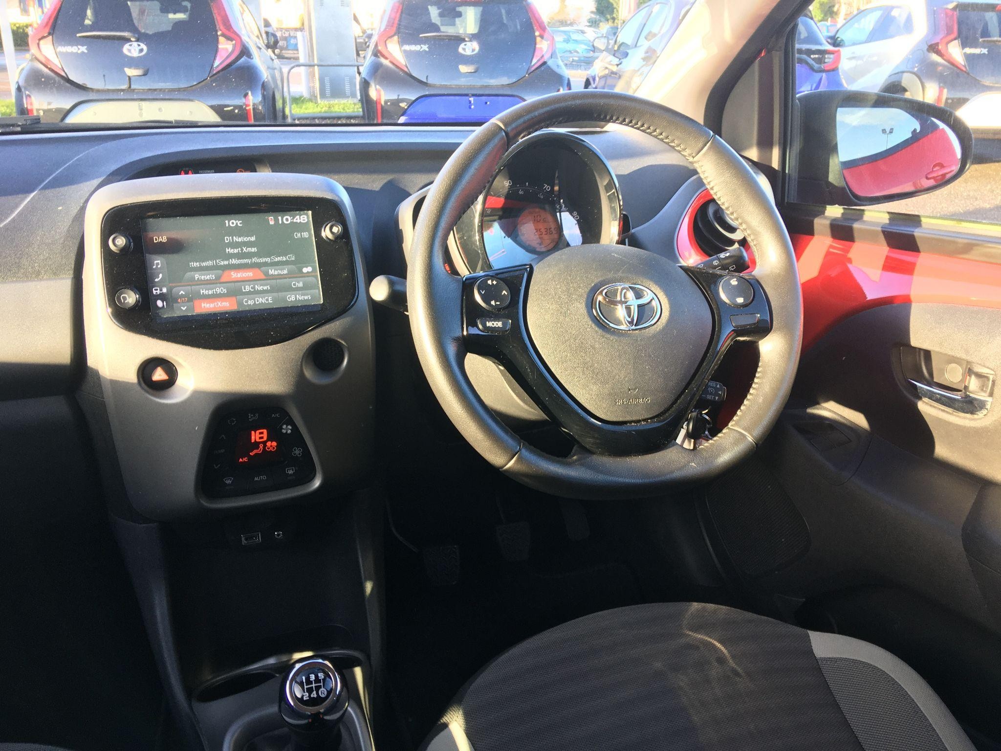 Toyota Aygo Image 14